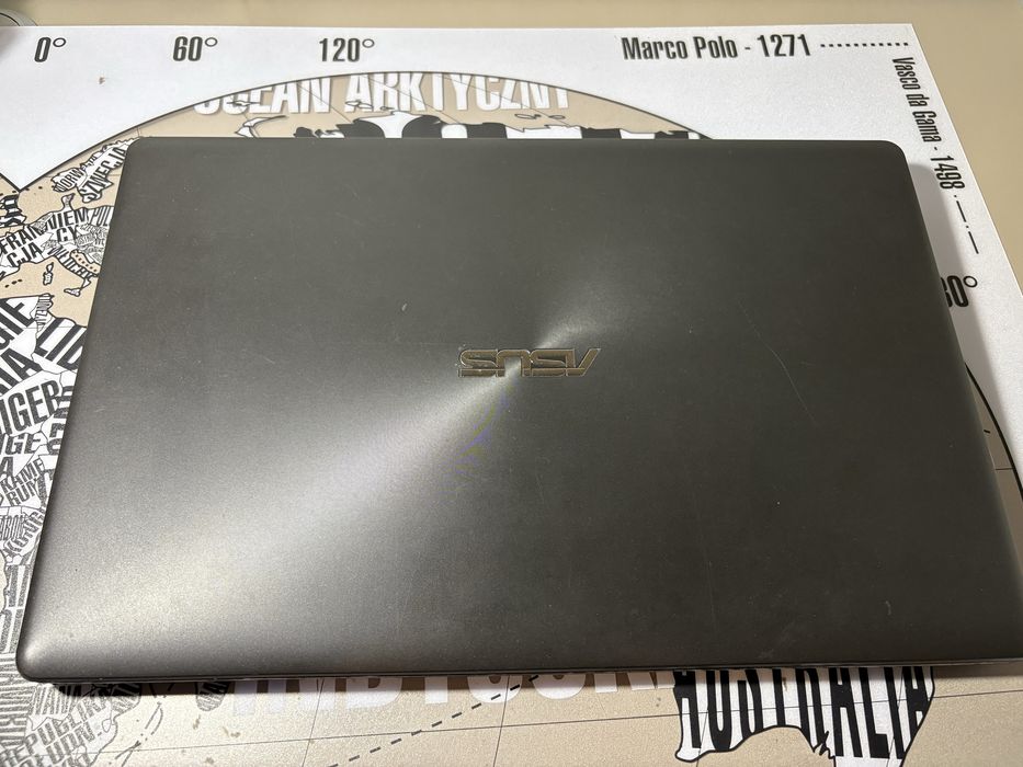 Laptop ASUS X550V