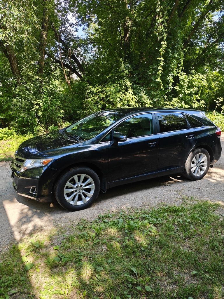 Тойота Венза LE AWD