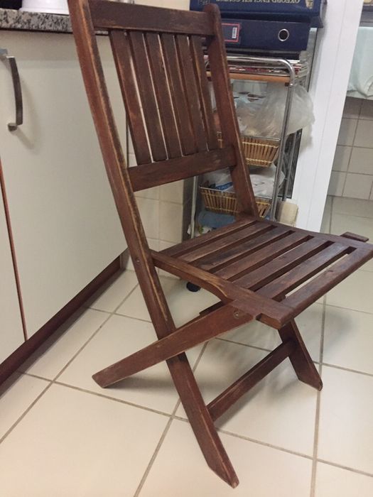 Cadeira articulada em mogno