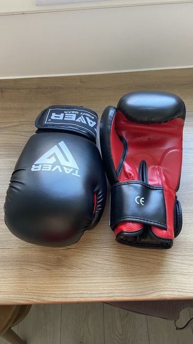 Nowe rękawice bokserskie Taver 10oz (rozmiar M)