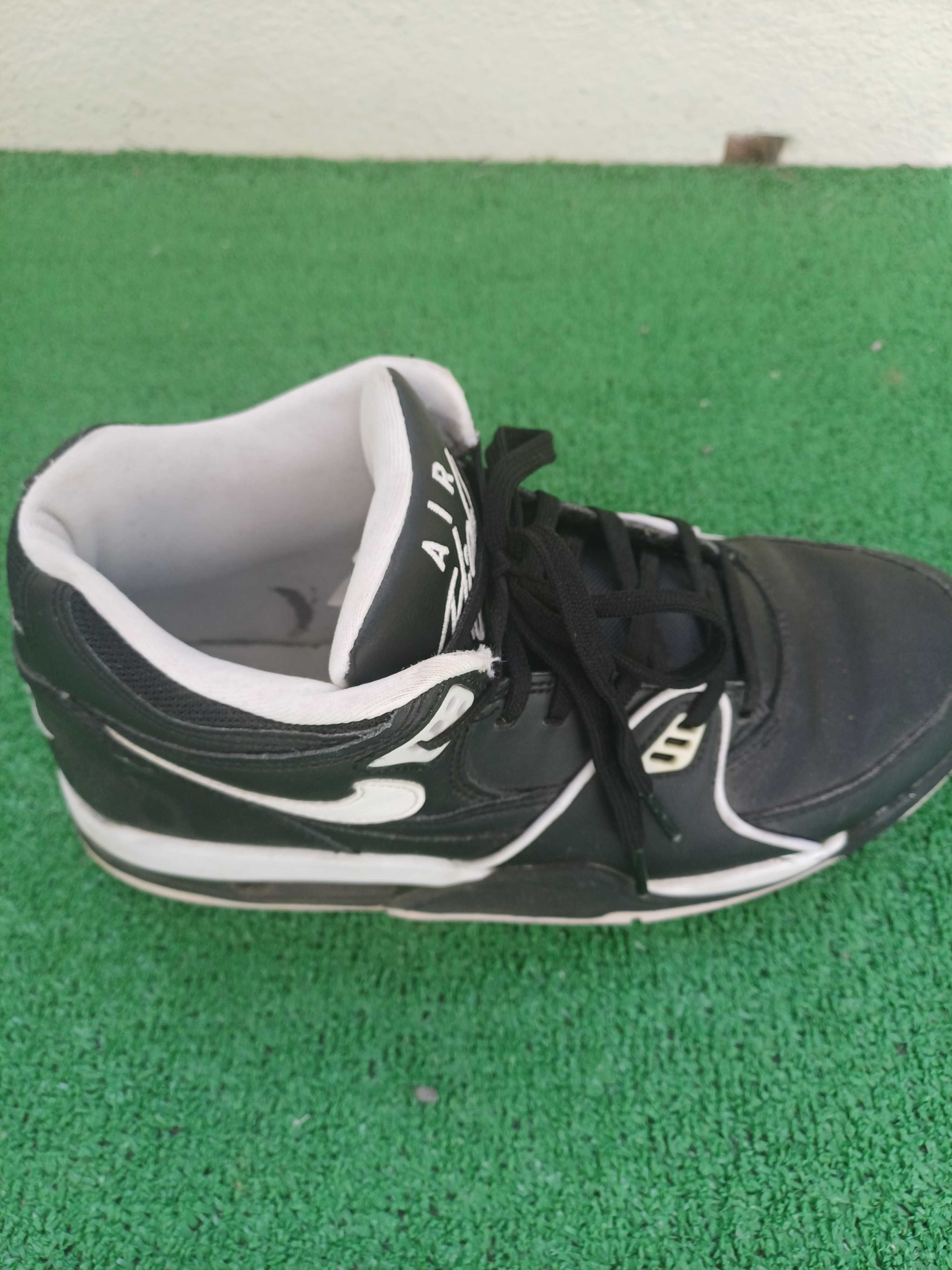 Tenis basket nike air flight