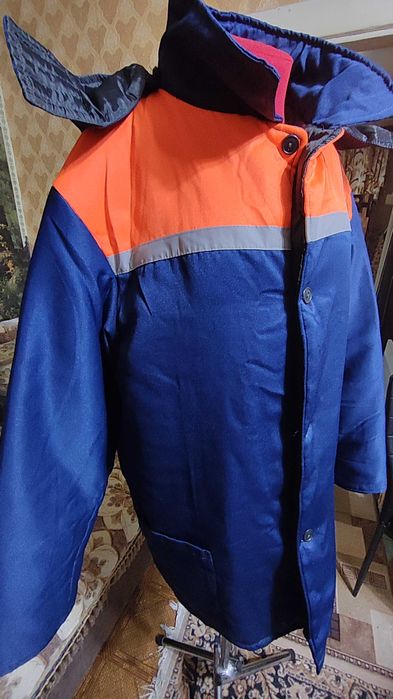 Продам робочі куртки утеплені нові