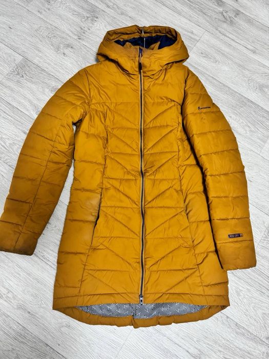 женская, зимняя курточка пуховик