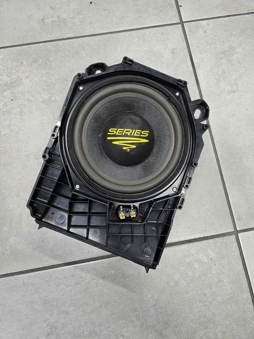 BMW E90 E87 E81 Głośnik podłogi pod siedzenie subwoofer