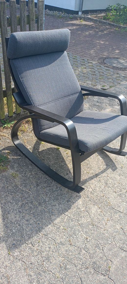 Fotel bujany finka Ikea poang czarny szary krzesło bujane czarne