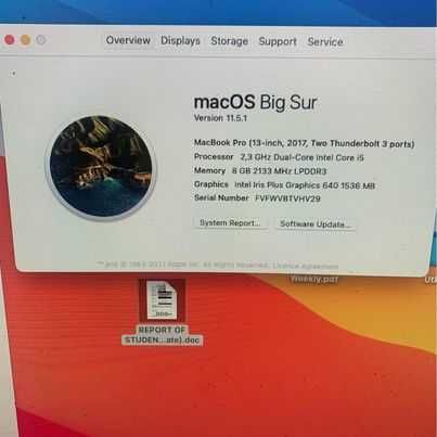 Apple MacBook Pro 13” - i5 / 256 GB SSD / 8 GB RAM / CHARGE CYCLE 29