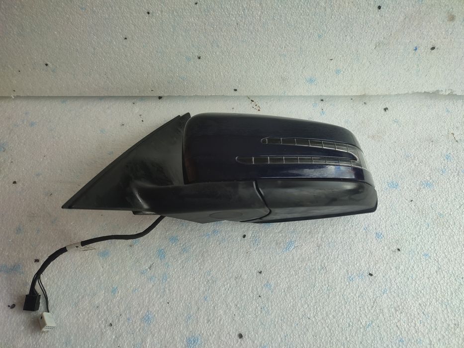 Mercedes w 204 lusterko