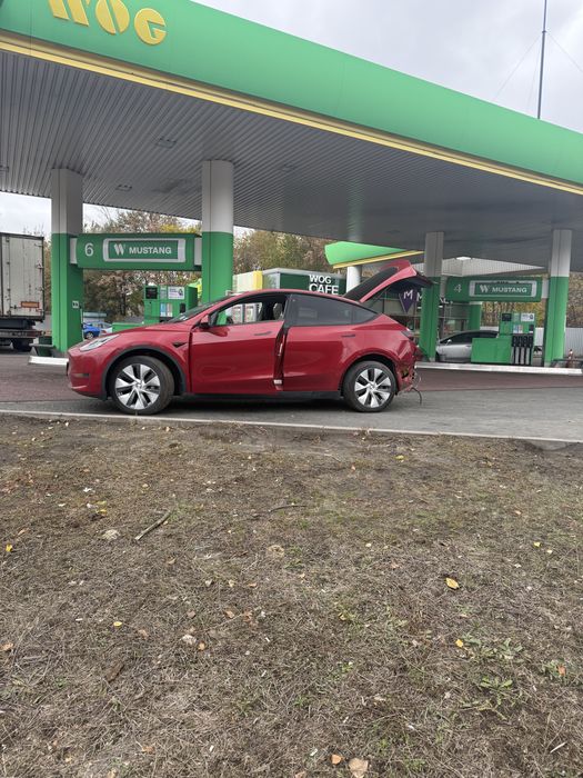 Tesla Model Y Long Range 2022 – розмитнена