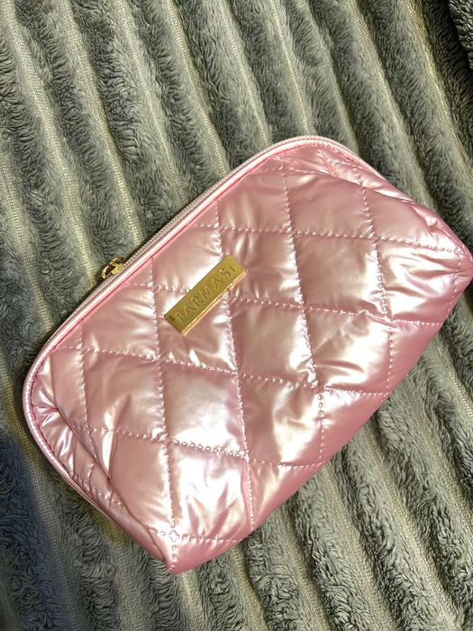 Продам новую косметичку