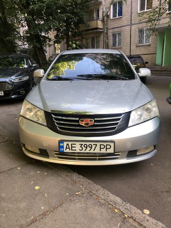 Geely Emgrand 7 2012 год