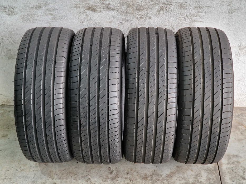 4 Pneus MICHELIN Semi Novos 205/45R17