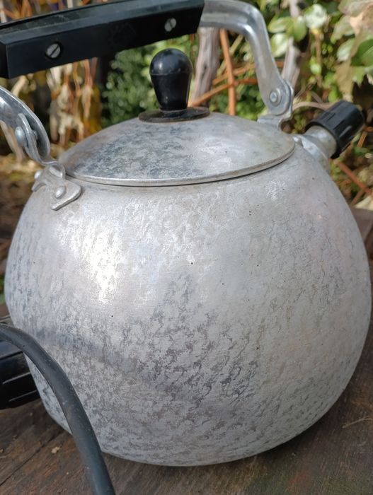 Чайник електричний