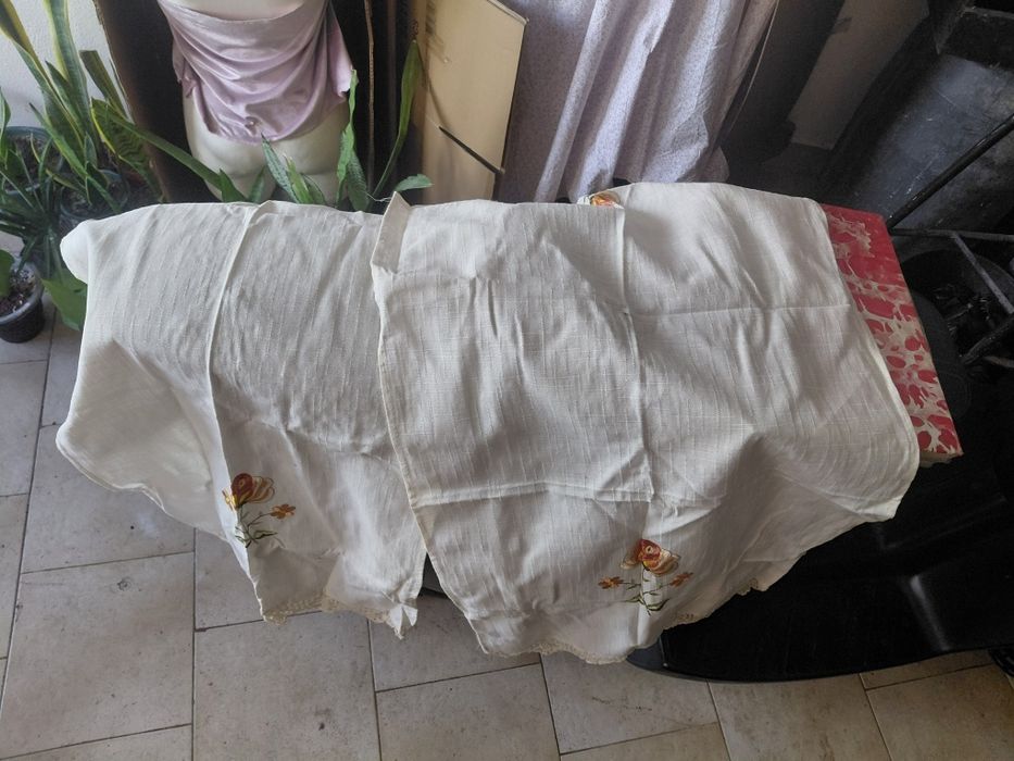 2 cortinas antigas pequenas para janelas pequenas de cozinha