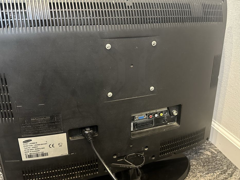 Телевізор Samsung LE20S81B