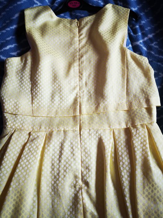 Vestido menina amarelo