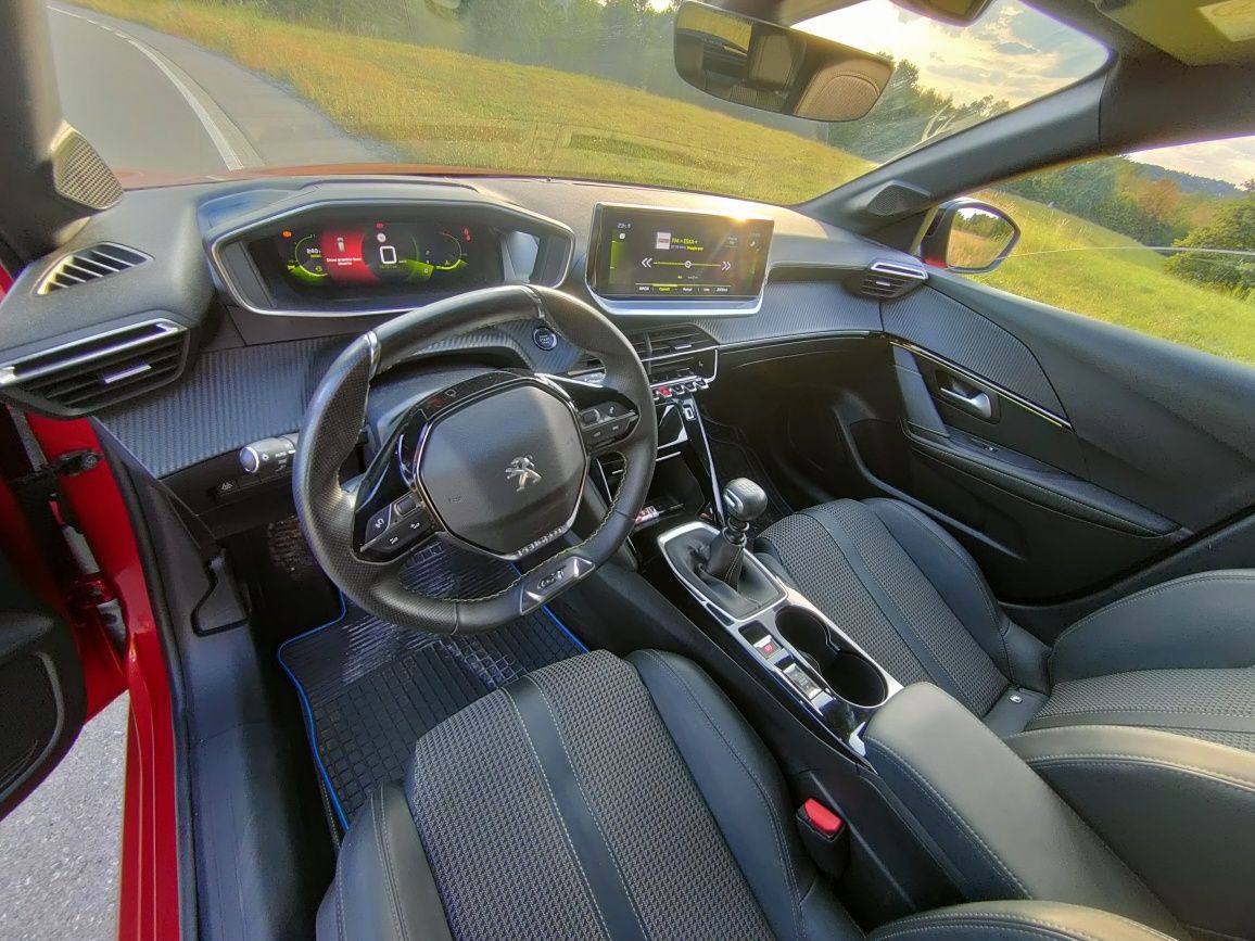 Peugeot 208 GT line 20021 1.2