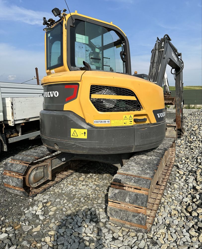 Sprzedam MIDI koparkę VOLVO ECR58D (6,3t) 2018 r
