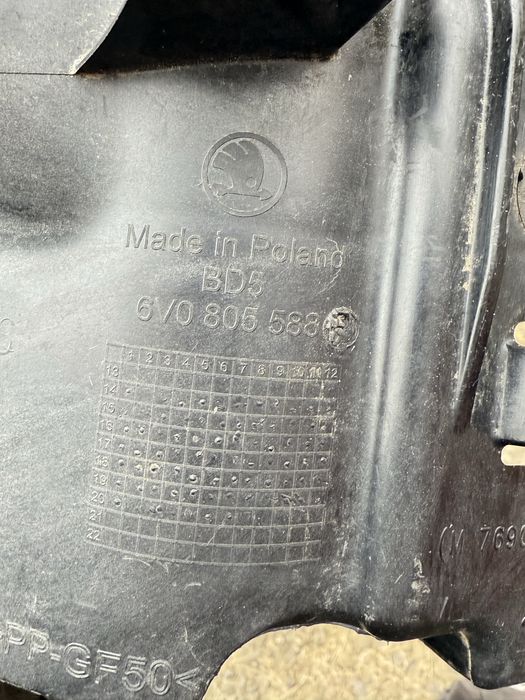 Передня Панель шкода фабія 3 телевізор SKODA FABIA 3