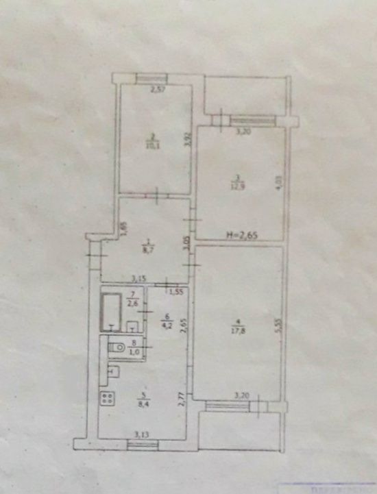 Продам 3 комнатную квартиру в центре Чугуева