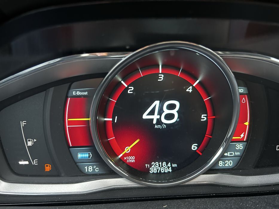 V60 D6 AWD Hibrido plug-in