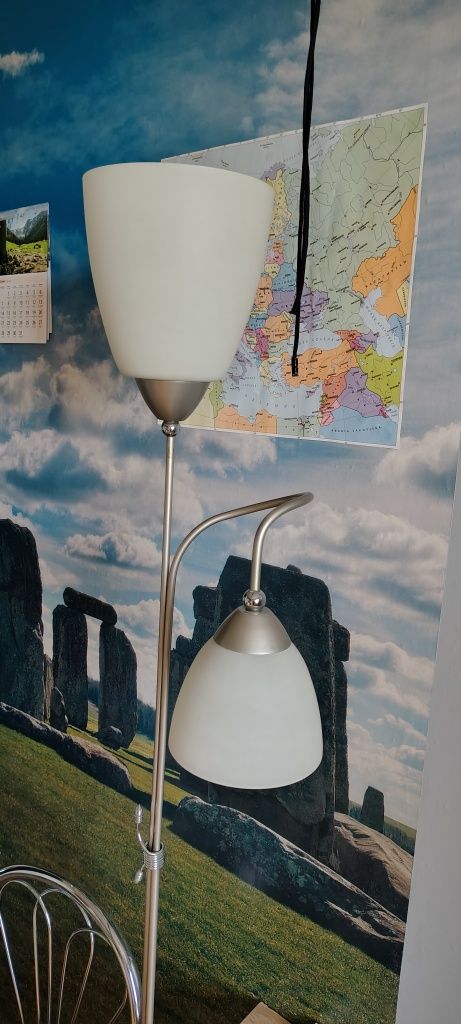Lampa podłogowa wysoka stojąca z 2 kloszami