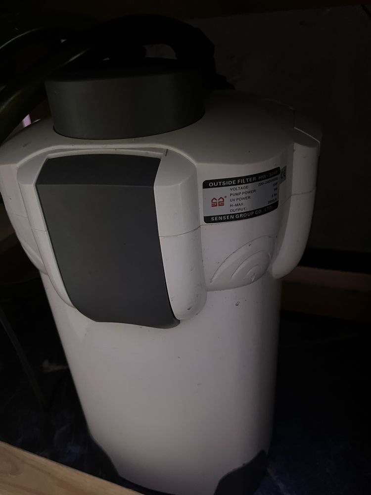 Sprzedam akwarium 660L z szafką – CO2, filtr, lampy, ryby i rośliny