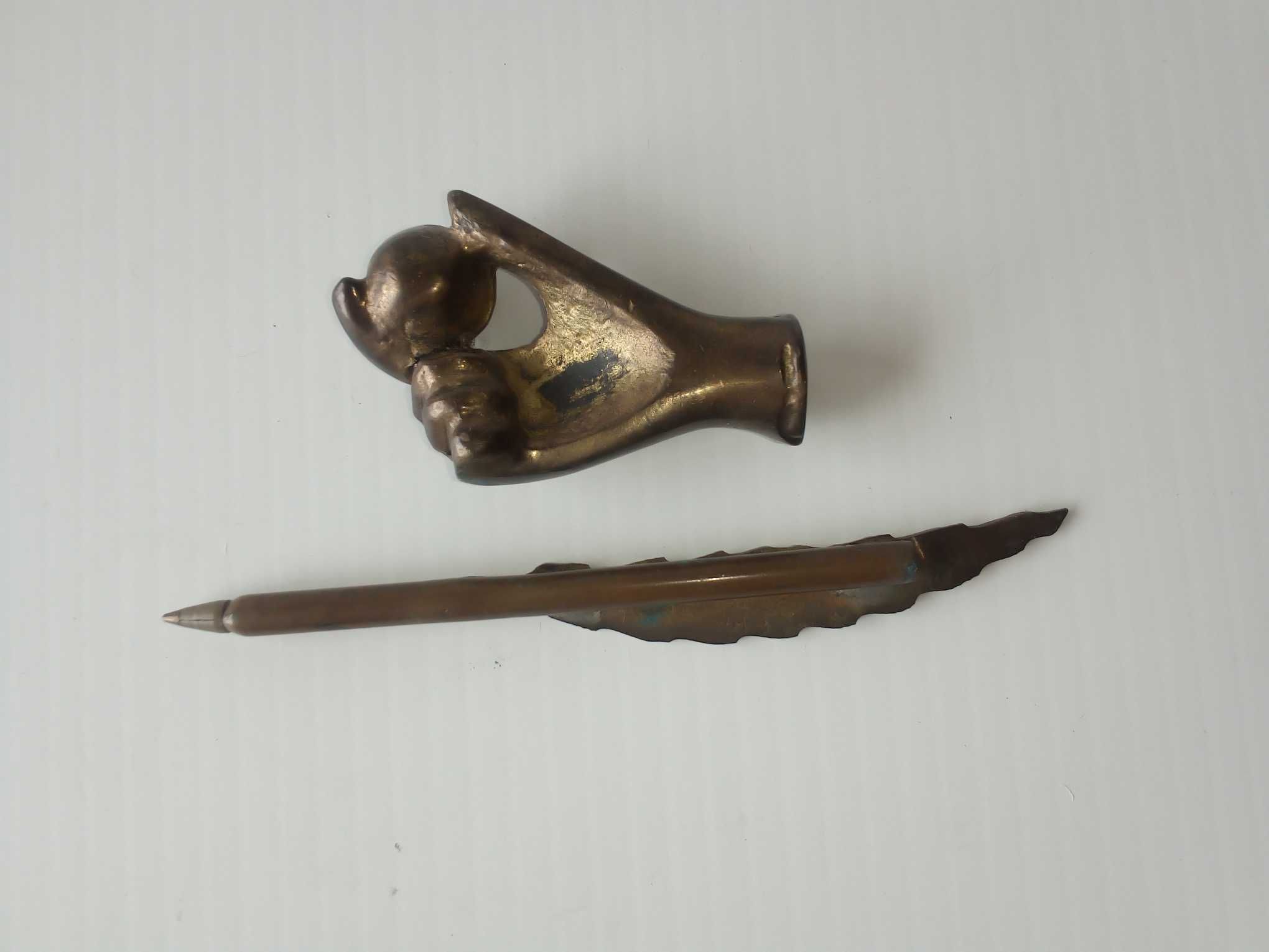 Suporte para caneta, em latão, usado