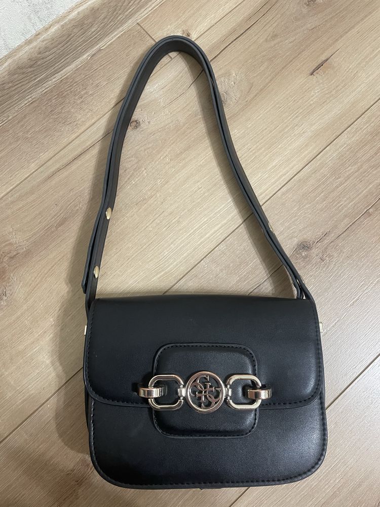 Сумка Guess кроссбоді