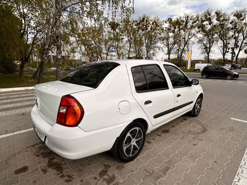 Renault Clio Symbol  1.4 газ/бензин 2007