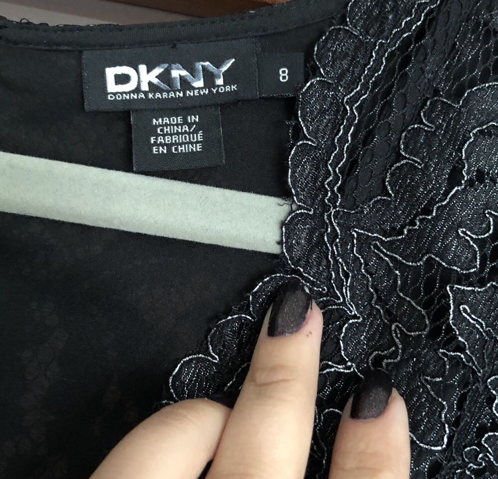 Przepiękna bluzeczka DKNY, rozmiar 36
