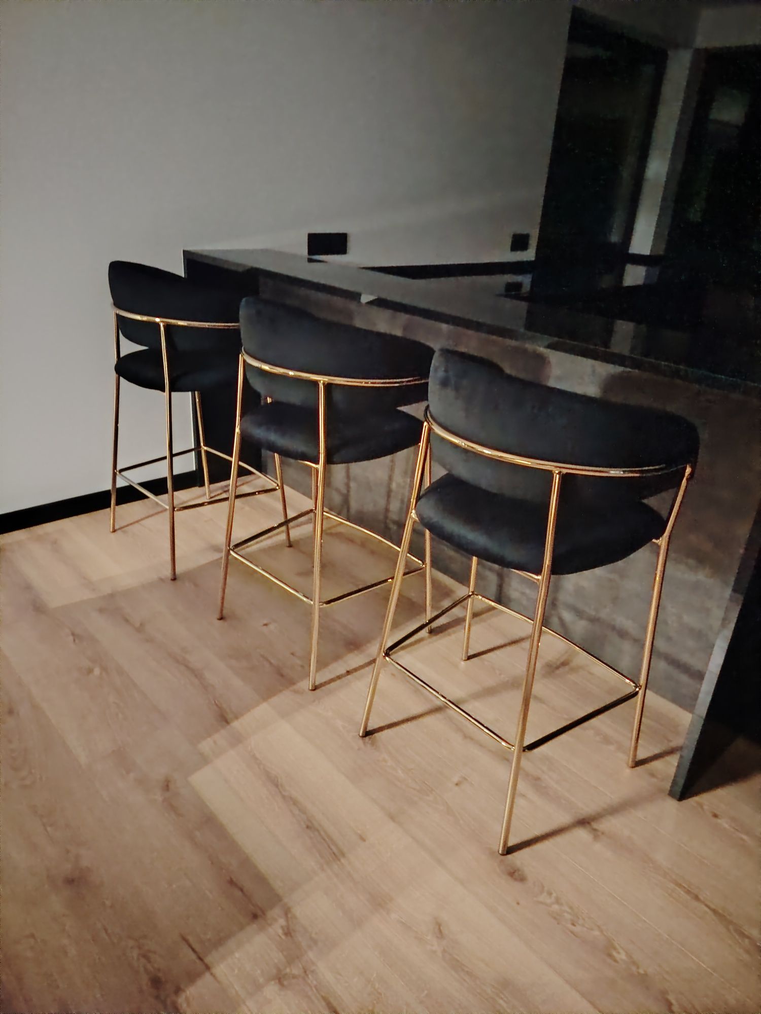 Hoker Nowoczesny złoty loft