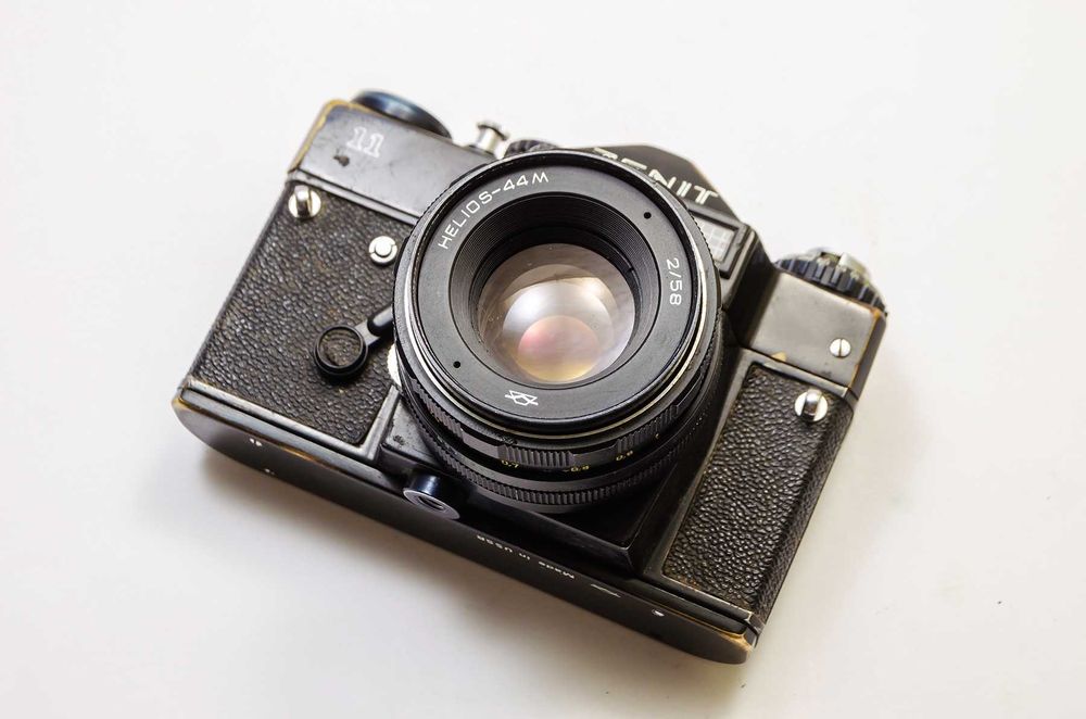 Фотоаппарат Zenit 11 + Объектив Helios-44M 2/58