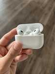 Słuchawki bezprzewodowe dokanałowe airpods 2 pro Apple