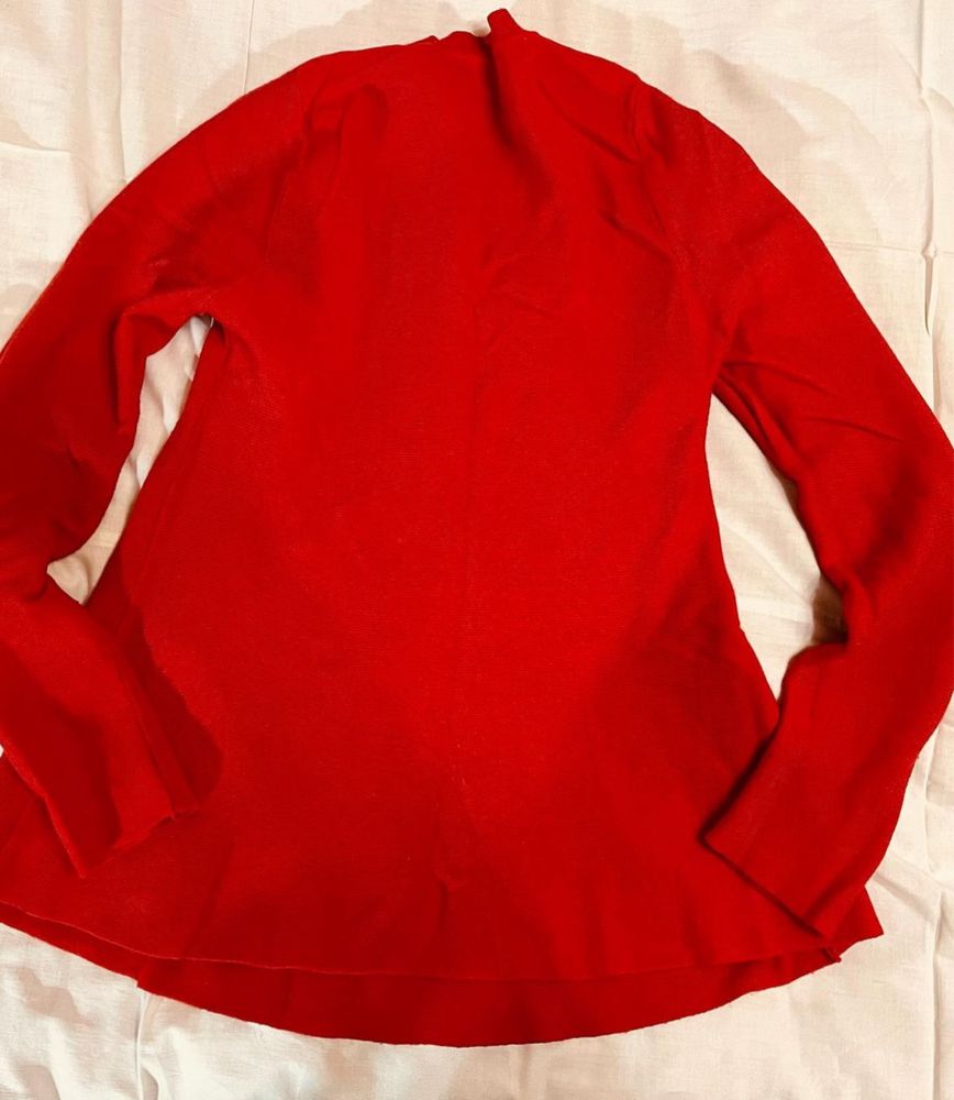 Красный свитер удлиненный на подростка
