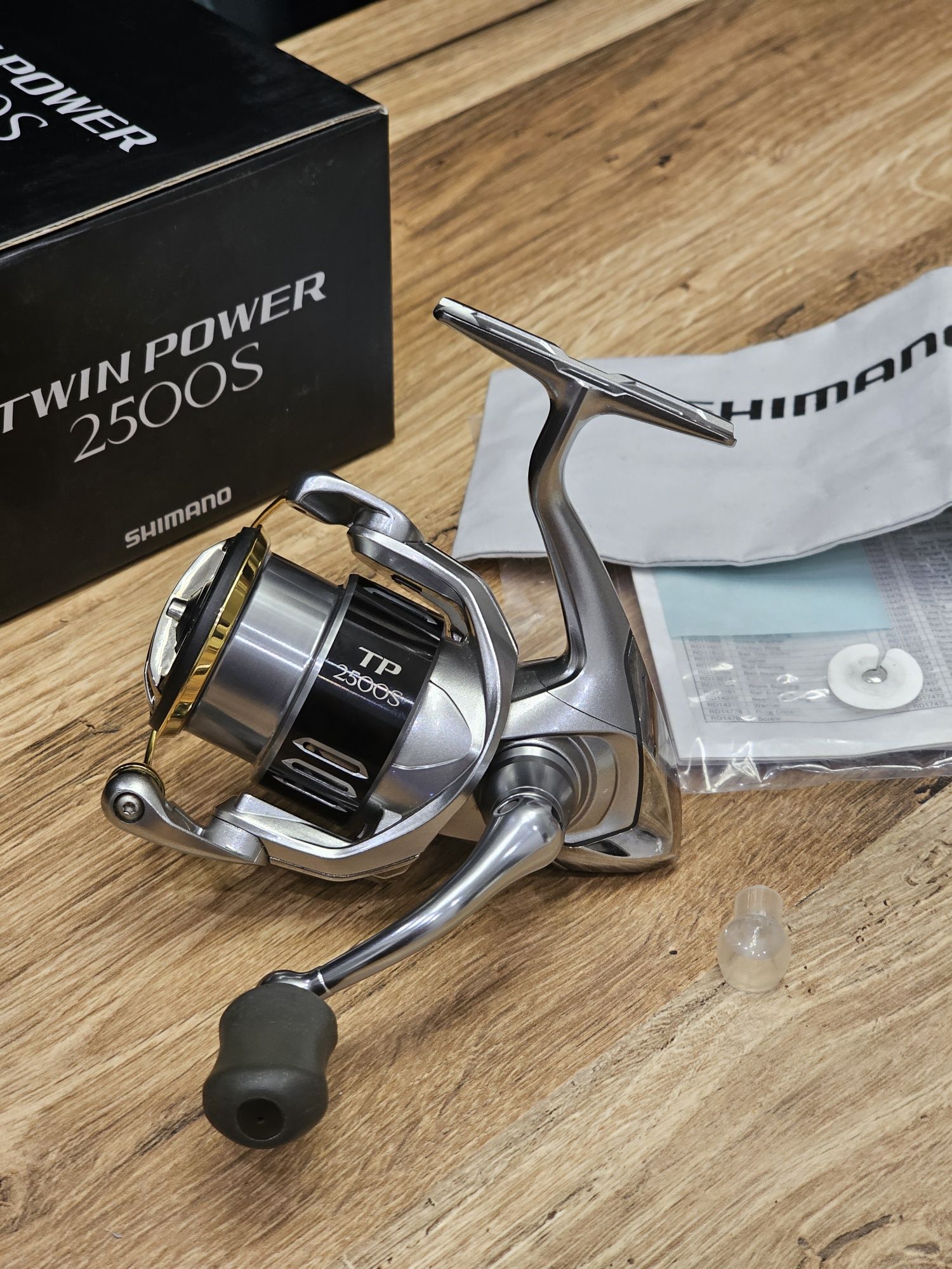 Shimano 15 Twin Power 2500S. Нова. Stella, Vanquish, Certate, Exist