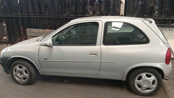 Para Peças Opel Corsa B Caixa (S93)