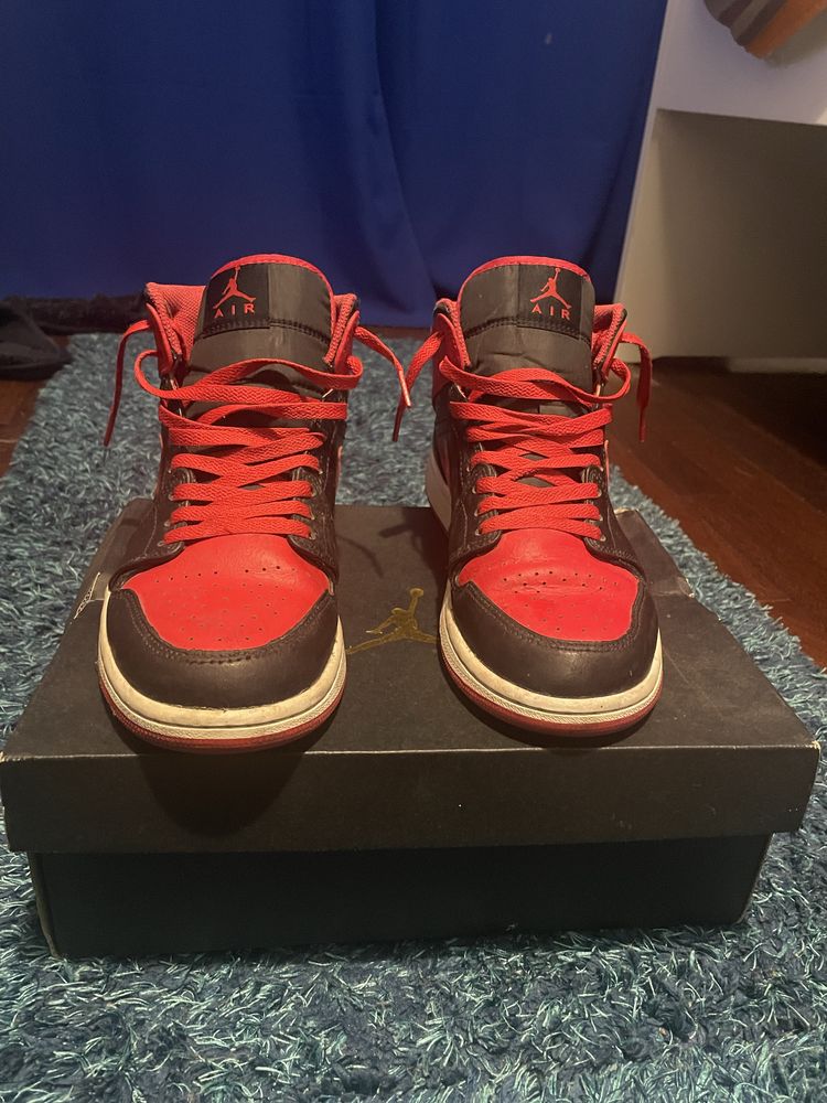 Jordan 1 vemelho