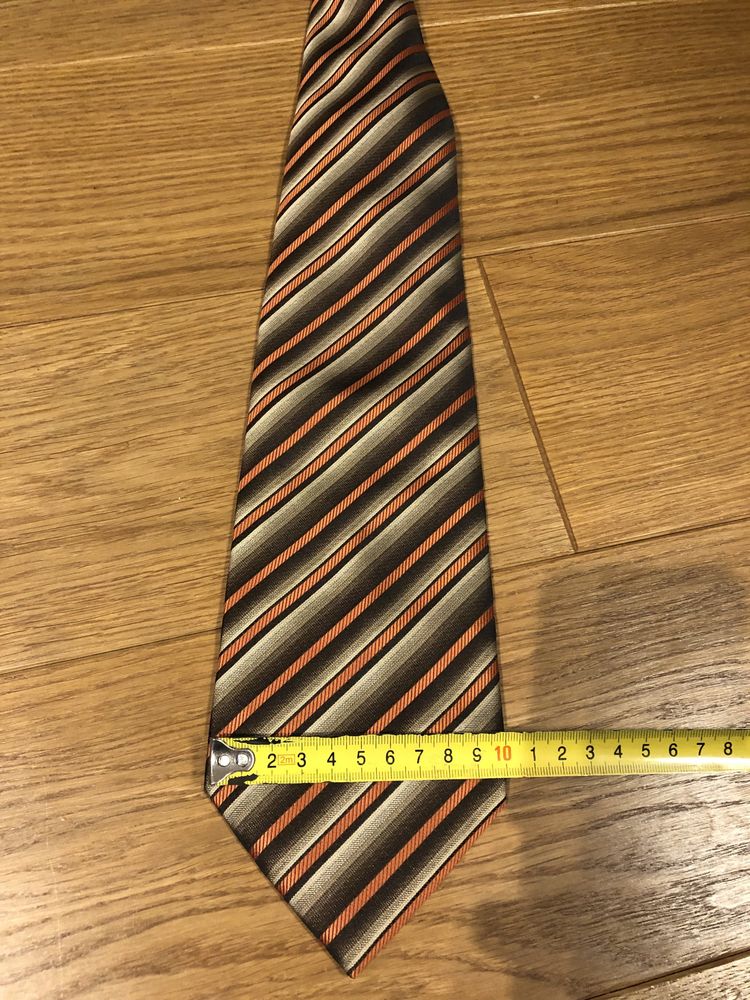 Krawat brązowy w paski