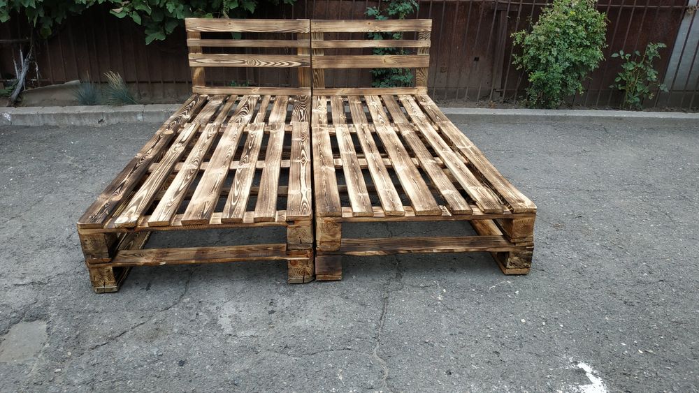 Ліжко з піддонів. Меблі з піддонів. Диван з піддонів