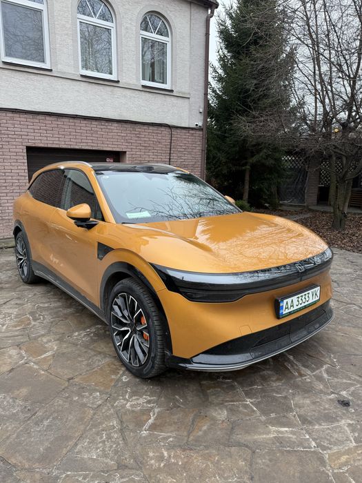 Zeekr 7x (повний привід+всі існуючі доп.опції+прошивка+2 комп гуми)