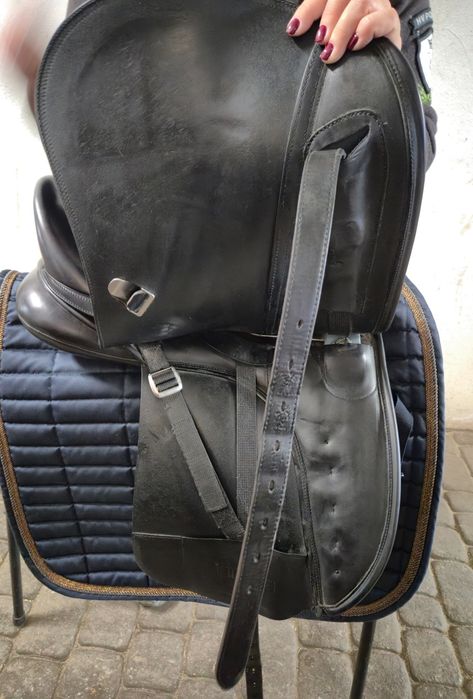 Sprzedam siodło ujeżdżeniowe Bates