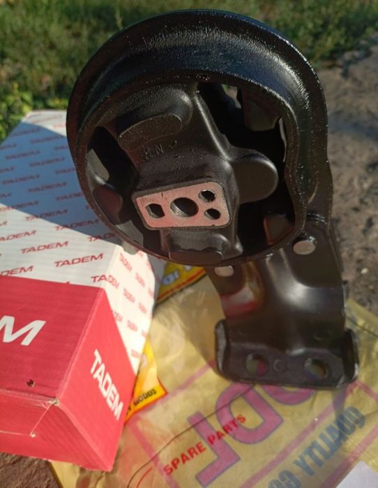 Подушка двигателя 2108-2115, 2110-12 БРТ оригинал