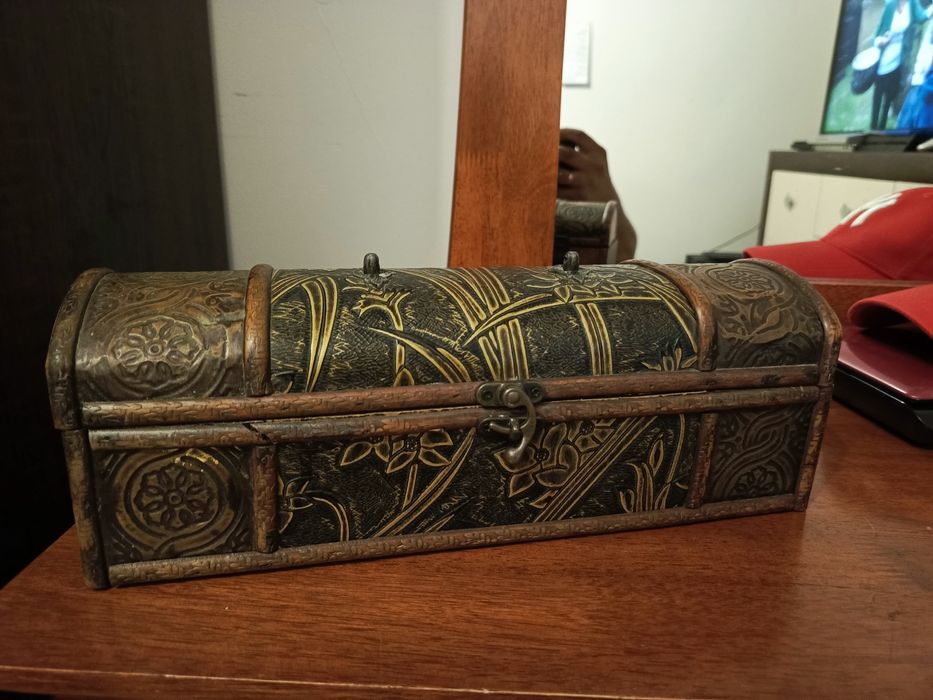 Piękna szkatułka kuferek