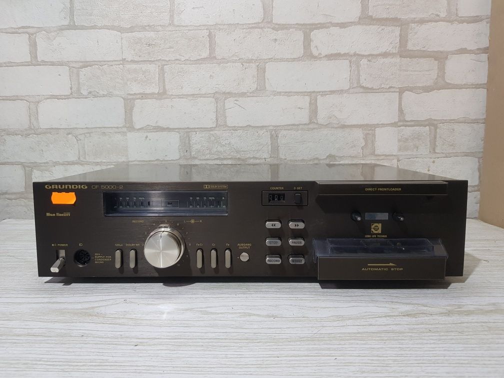 Стерео касетна дека/кассетная дека Grundig CF 5000-2 б/у з Німеччини