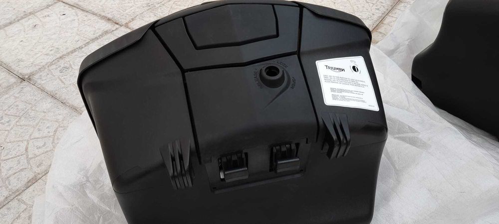 Malas laterais originais par, mota Triumph [NOVAS]