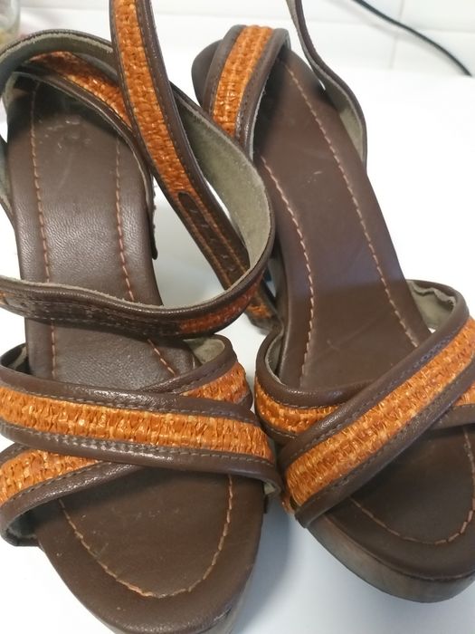 Sandálias, número 36