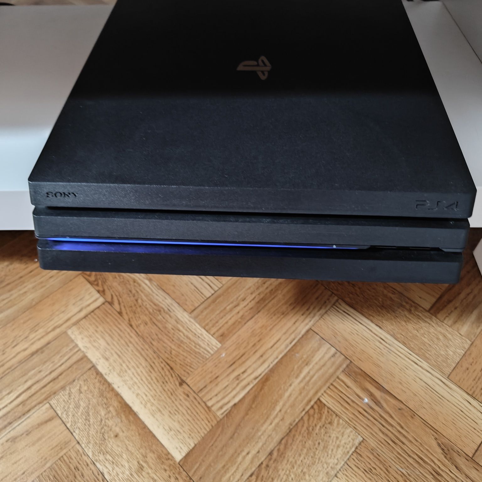 PS4 Pro 1Tb Desbloqueada