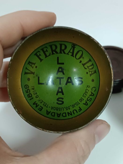 Rara caixa publicitaria Va. ferrão em forma de Globo terrestre