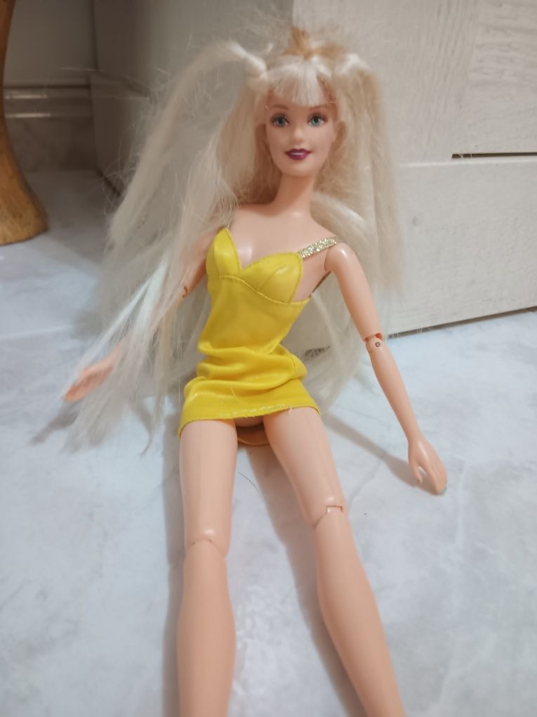 Boneca Barbie Loira