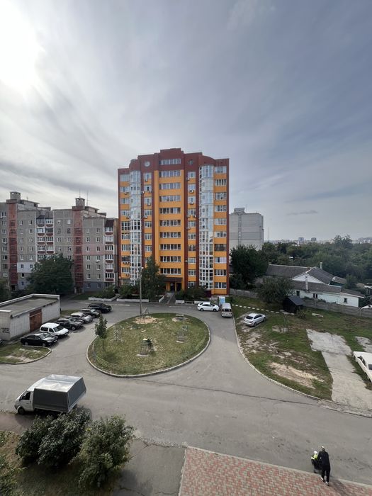 Оренда двохкімнатної квартири. Район 5 кутів.